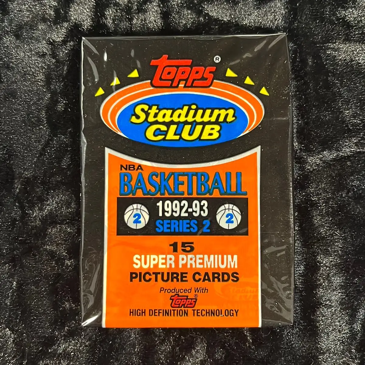 One Pack of 1992-93 Topps Stadium Club Series 2 Basketball Cards