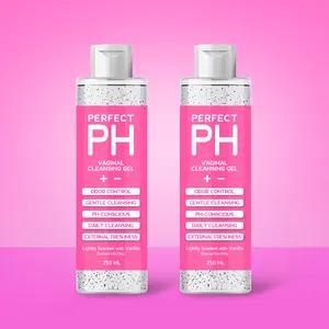 Perfect PH Balanced - Double Pack (2 Bottles) - Shower Gel - Daily Gentle Feminine Wash - Lightly Vanille Scented - Odor Control - Balanced Cleanser