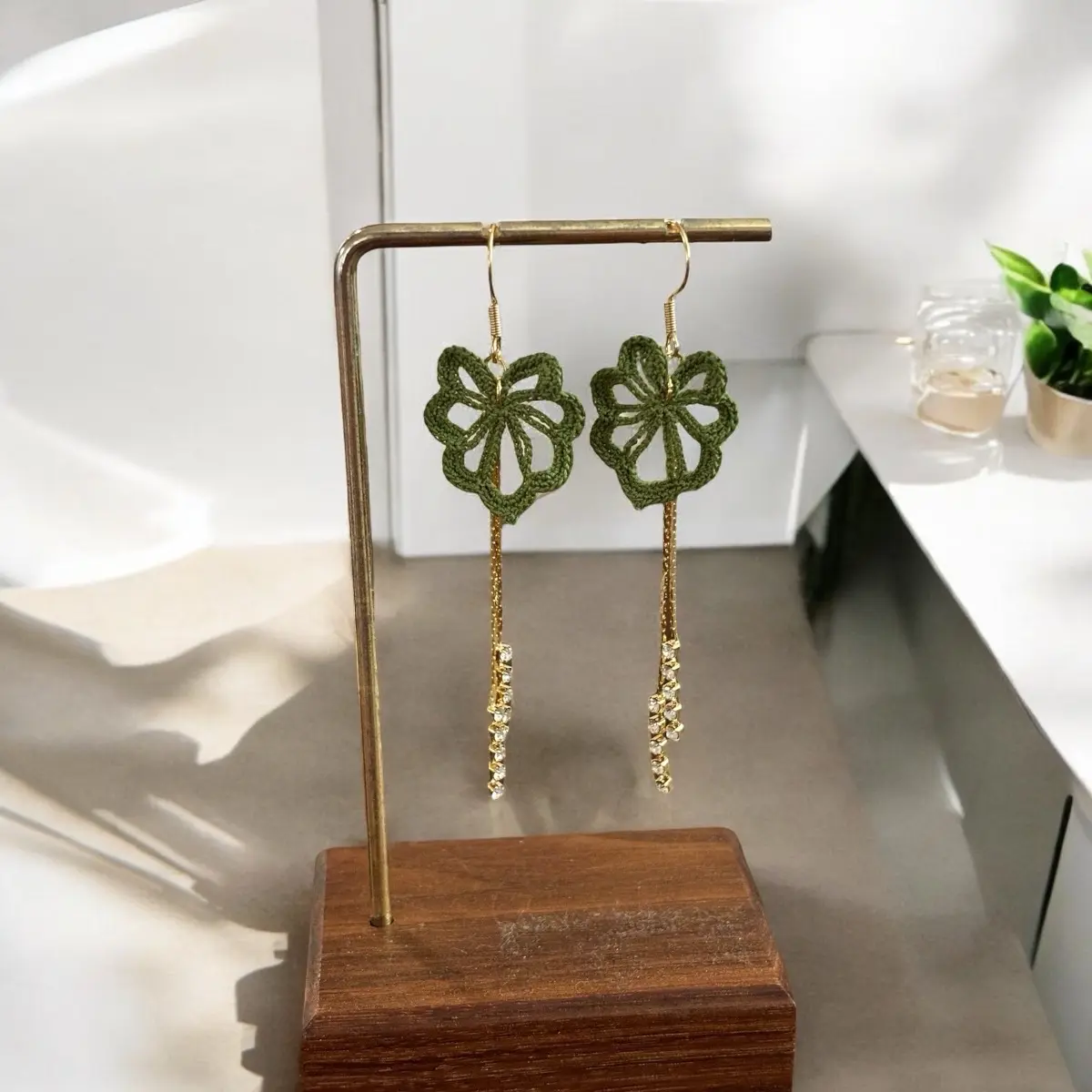 Microcrochet Monstera Earrings Microcrochet Monstera Earrings