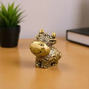 Small Bronze Cow Desktop Decoration, Cow Ornament, Expressive Mini Metal Statue, Durable Standing Legs, Indoor Outdoor Home Office Decor, Holiday Party Gift