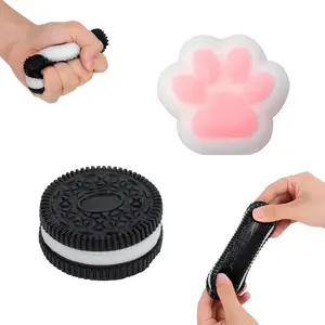 Creative Plush Cat Paw Squeeze Toy, 2 Counts Squeeze Toy Pinch Fun, Stress Relief Toys, Squeeze Toy for Stress Relief, Office Decompressing Leisure Toy, Stress Relief Squishy (Cat claw color is random)