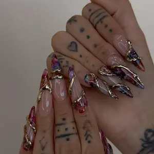 AURA NAILS \ Gold Wire Wrapped Press On Nails, Luxury Marble Nail Art, Edgy Glam Fake Nails, Sculptural Nail Design Nails, Trendy Nail Art, Y2k nails
