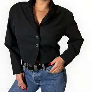 Vintage Black Cropped Blazer