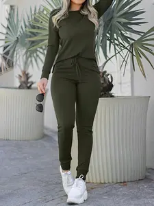 Two-piece set of women's olive green round-neck long-sleeved top + leggings sports two-piece set, suitable for autumn and winter, suitable for daily casual style, sports fashion style and other styles, Sweatsuit Set