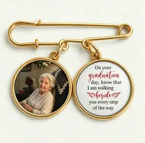 Personalized Graduation Brooch with Custom Photo, Memorial Kilt Pin, Graduation Season Gift for Daughter Son, High School/College/Master's/PhD Graduation Keepsake for Students, Customized Graduation Accessory