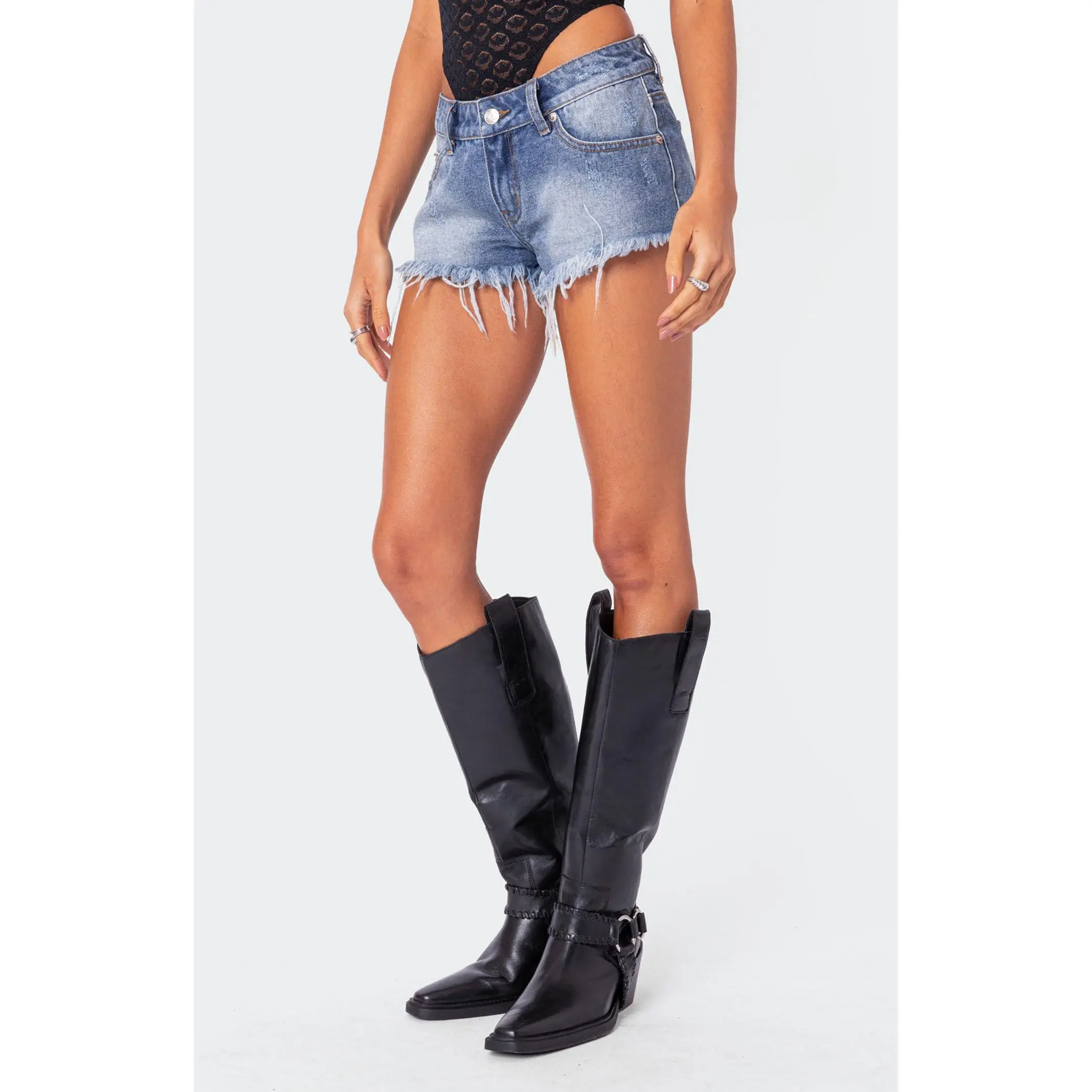 Edikted Women's Erika Low Rise Frayed Denim Shorts