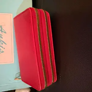 Aubia Red Leather Zipper Wallet - Stylish and Durable Design for Everyday Use