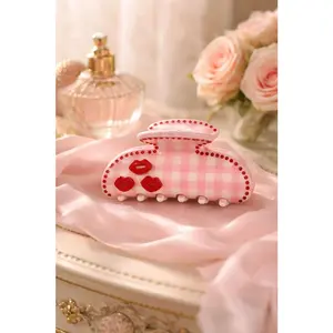 "Kiss Your Doubts Goodbye " Mini Clip