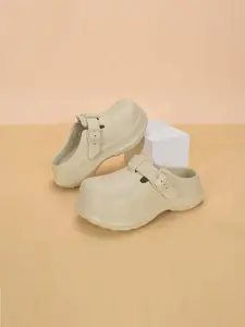 Women's Boken Shoes, Comfortable Hole Design, Eva Material Anti-Slip Slippers, Clogs Shoes, Eva Clogs Mules, Casual Wear, Perfect for Daily Use, Stylish and Durable