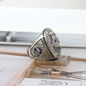 HY 2025 2026 RING AND BOX SET