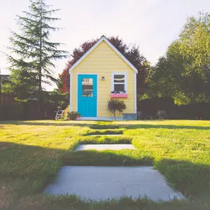 background preload poster image 