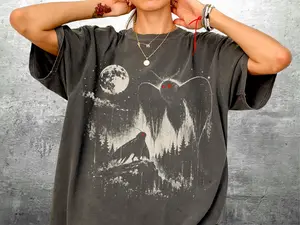 [SALE UP TO 50%] Vintage Mothman Shirt, Funny Meme, Cryptid, Oversize, Womens, Mens, Unisex Comfort Colors T-shirt