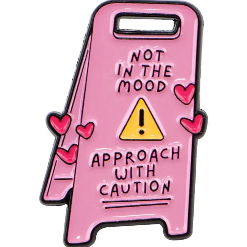 Pink Warning Sign Cartoon Badge Pin Brooch, Letter Brooch Pin, Unisex Zinc Alloy Casual Multi-Functional Lapel Pin for All Seasons, Durable Metal Pins, Brooch Pin Clip