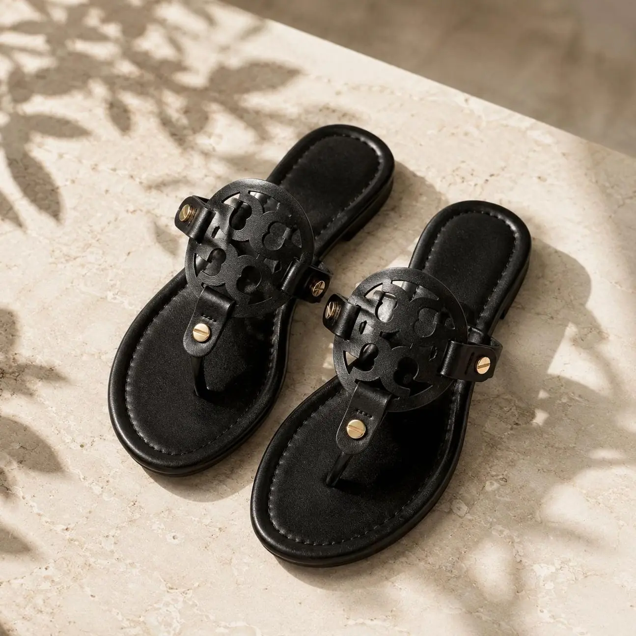 Women’s Flat Flip Flop Sandals - Large Size Summer Beach Slippers for Casual Leisure Wear
