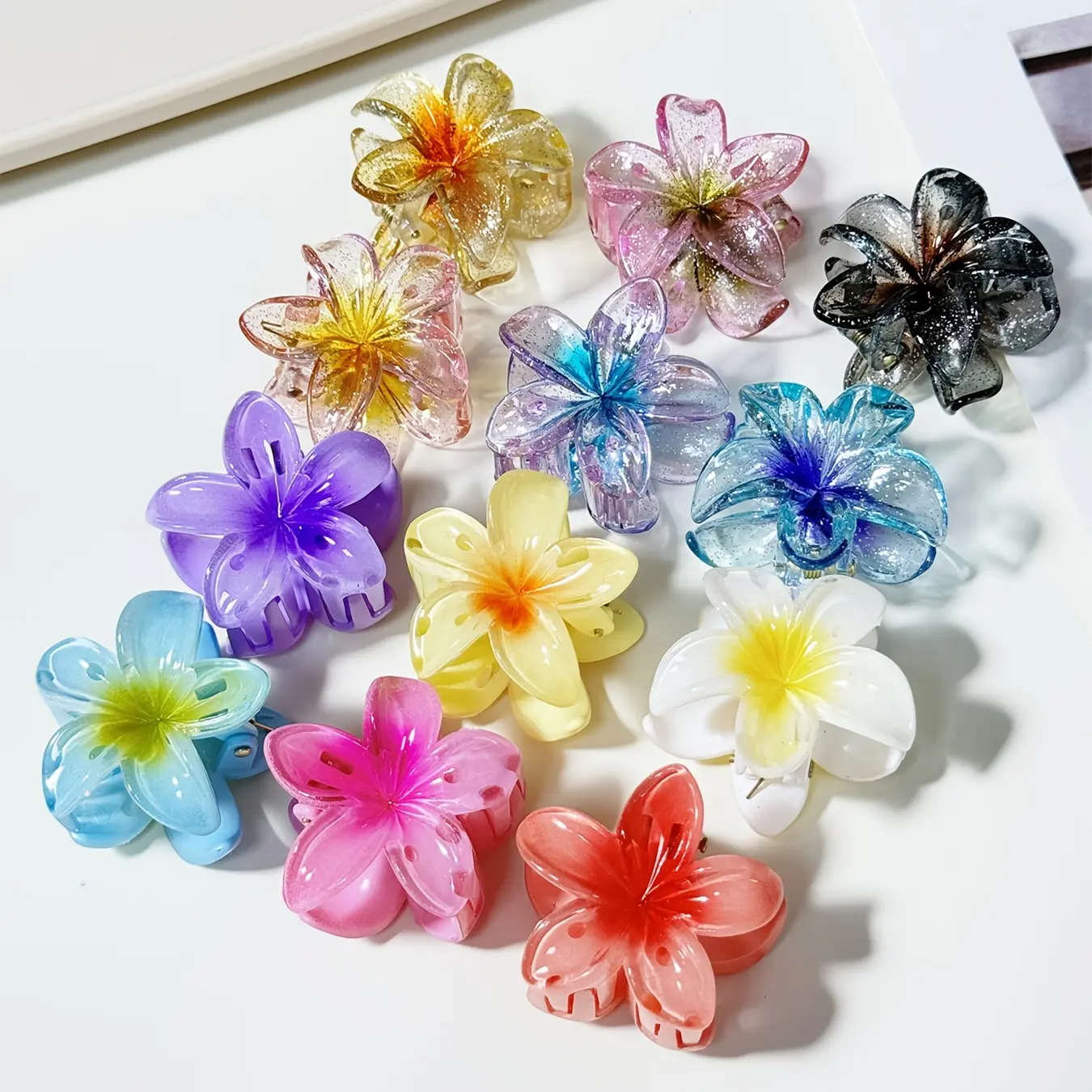 12pcs Colorful Daisy Clip Hawaiian Frangipani Hair Clips, Cute Hair Clips Flower Clips for Thick Hair, Fashion Hair Additions, for Women