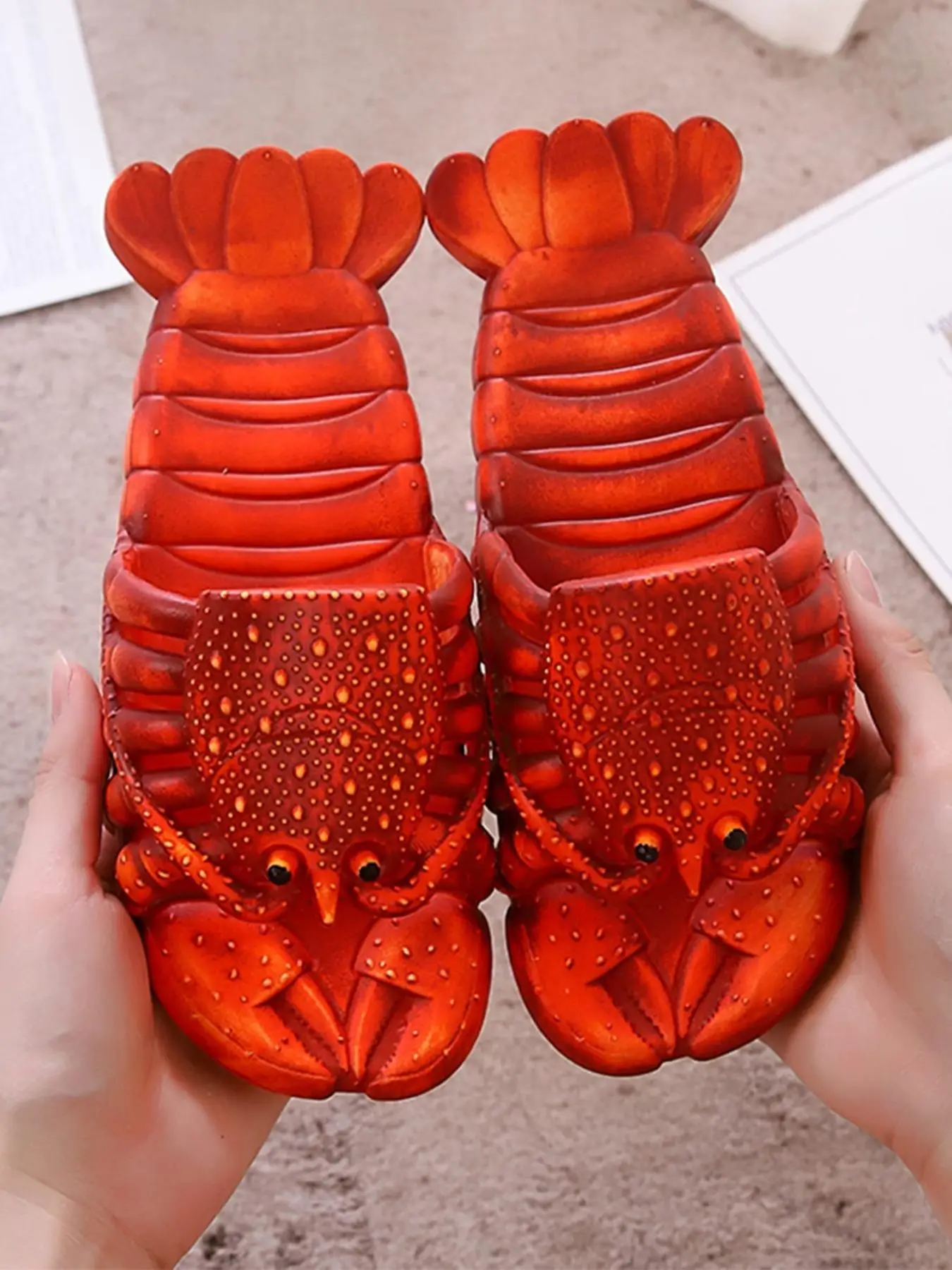 Men's Cute Cartoon Lobster Design Slippers, 1 Pair Fashionable Creative Lobster Themed Design Casual Comfortable Home Slippers, Non-slip Slippers for