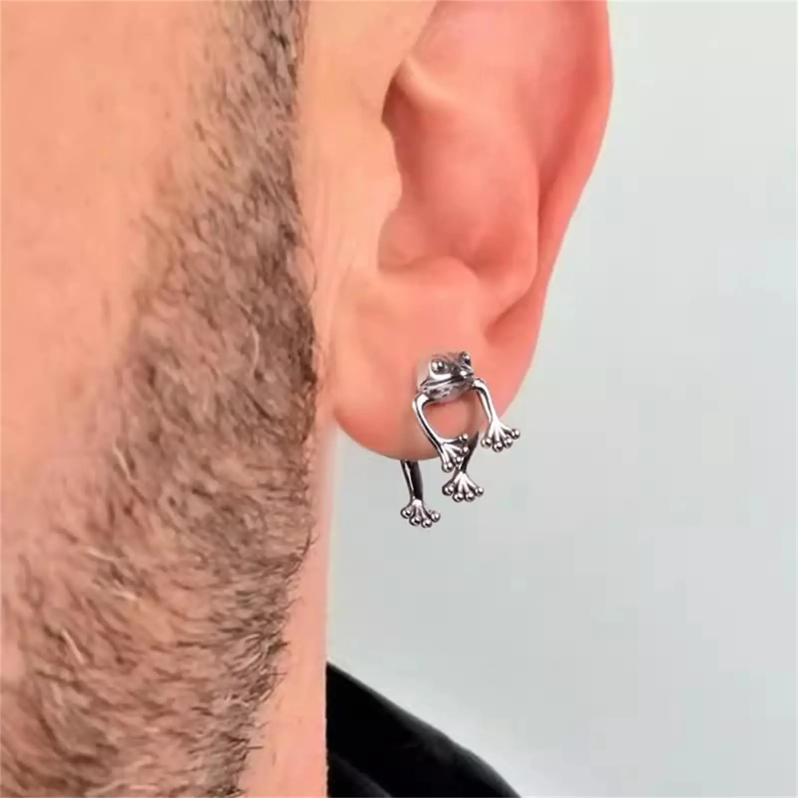 Vintage 3D Frog Stud Earrings, Baroque Silver-Tone 2-Piece Design, Unisex Fashion Costume Jewelry for Daily Wear, Animal, Friends