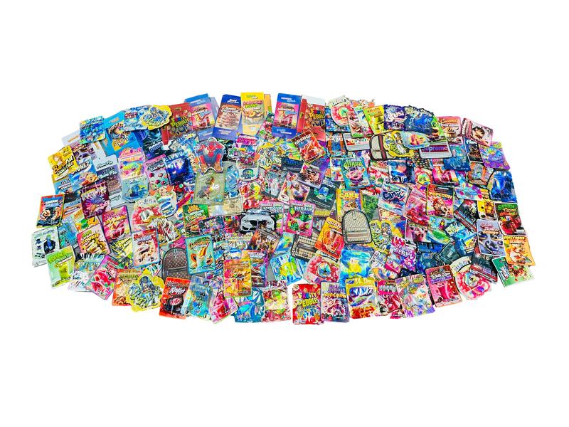 100-Count Assorted Decorative Zip-seal Foil Packaging Pouches (4″ × 6″) – Mixed Designs & Shapes