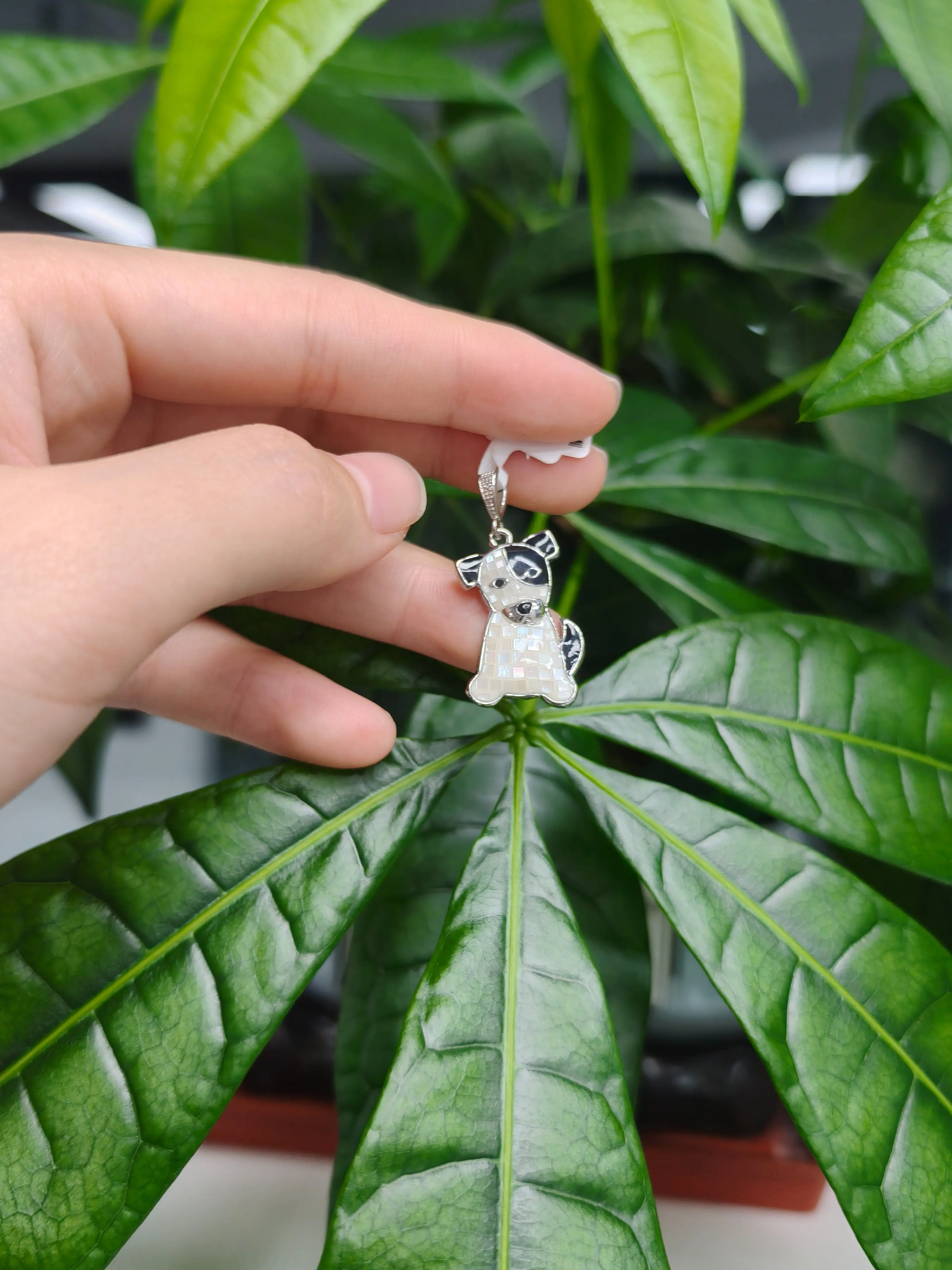 Syia(14167)gc.Cute Dog-shaped pendant