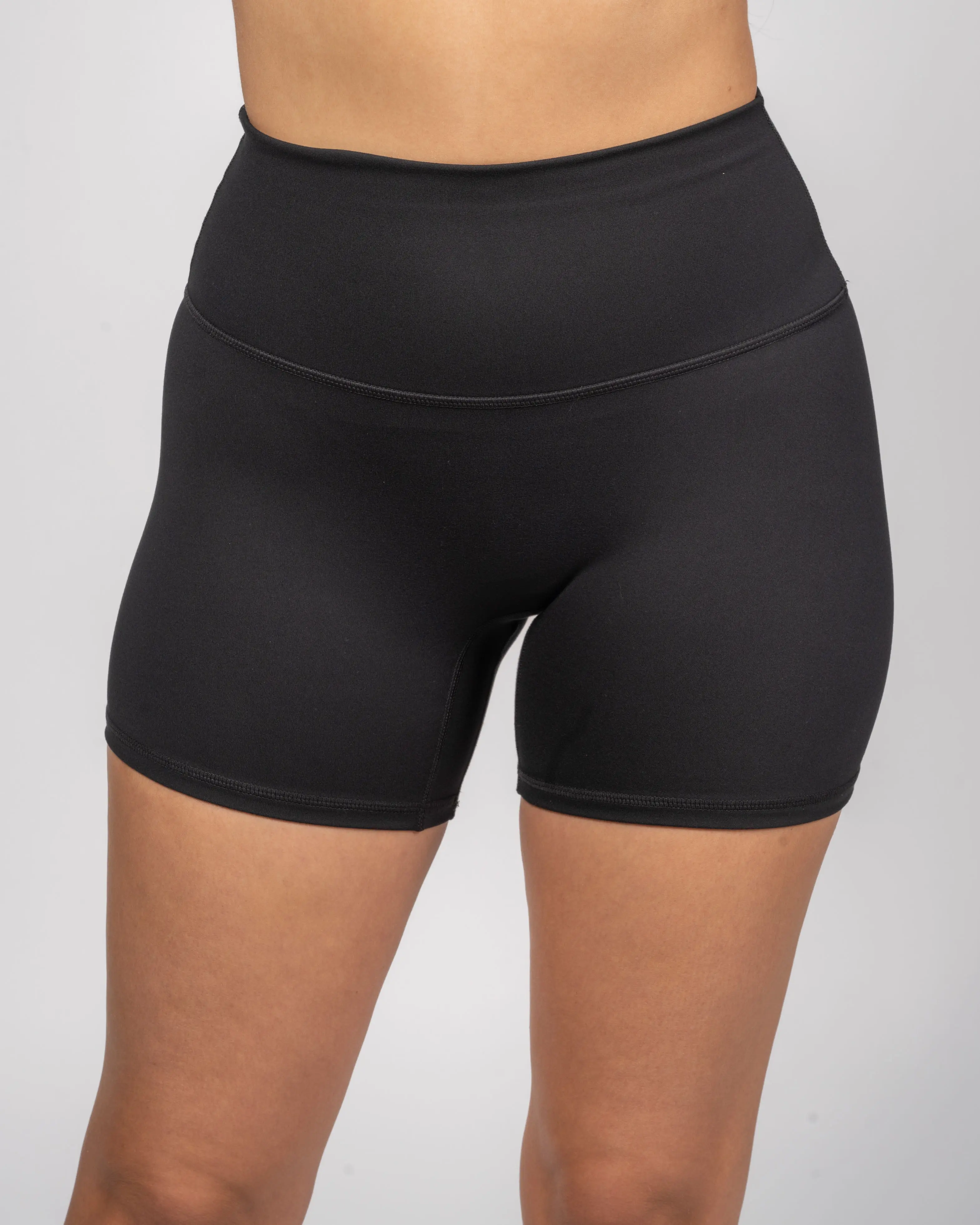 Salutation Shorts (5") - Black