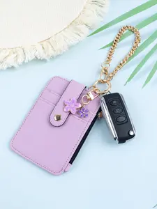 Solid-color chain wristlet keychain; PU leather with metal chain and floral design; an elegant and stylish keychain wristlet for women, perfect as a gift for mothers or wives
