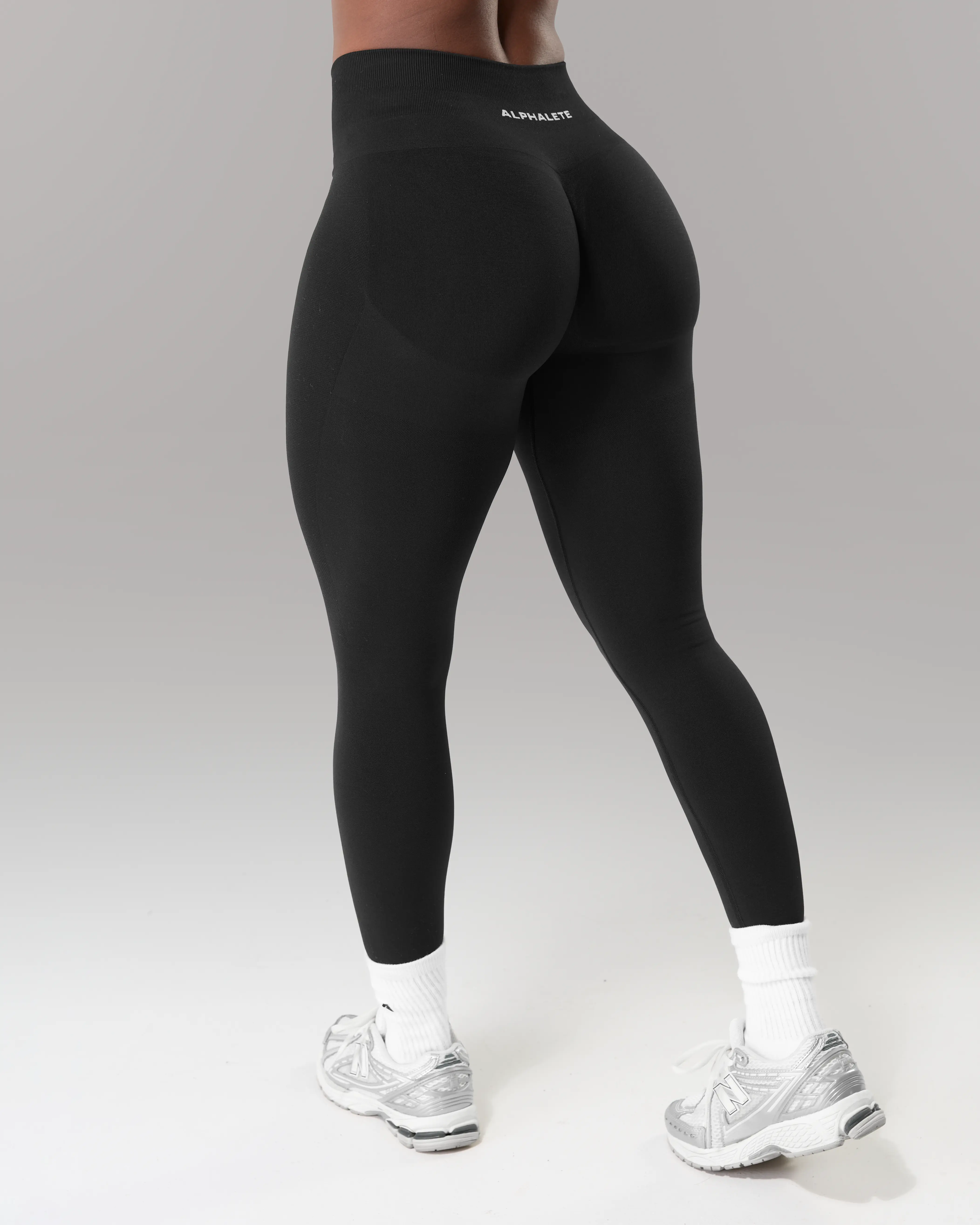 Pump Mid Rise Legging - Black