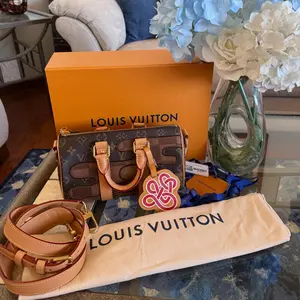 Pre-owned Louis Vuitton Coated Canvas and Leather Crossbody Bags Monogram Canvas Landscape Keepall Bandouliere 25 NWT Full Set Limited Edition