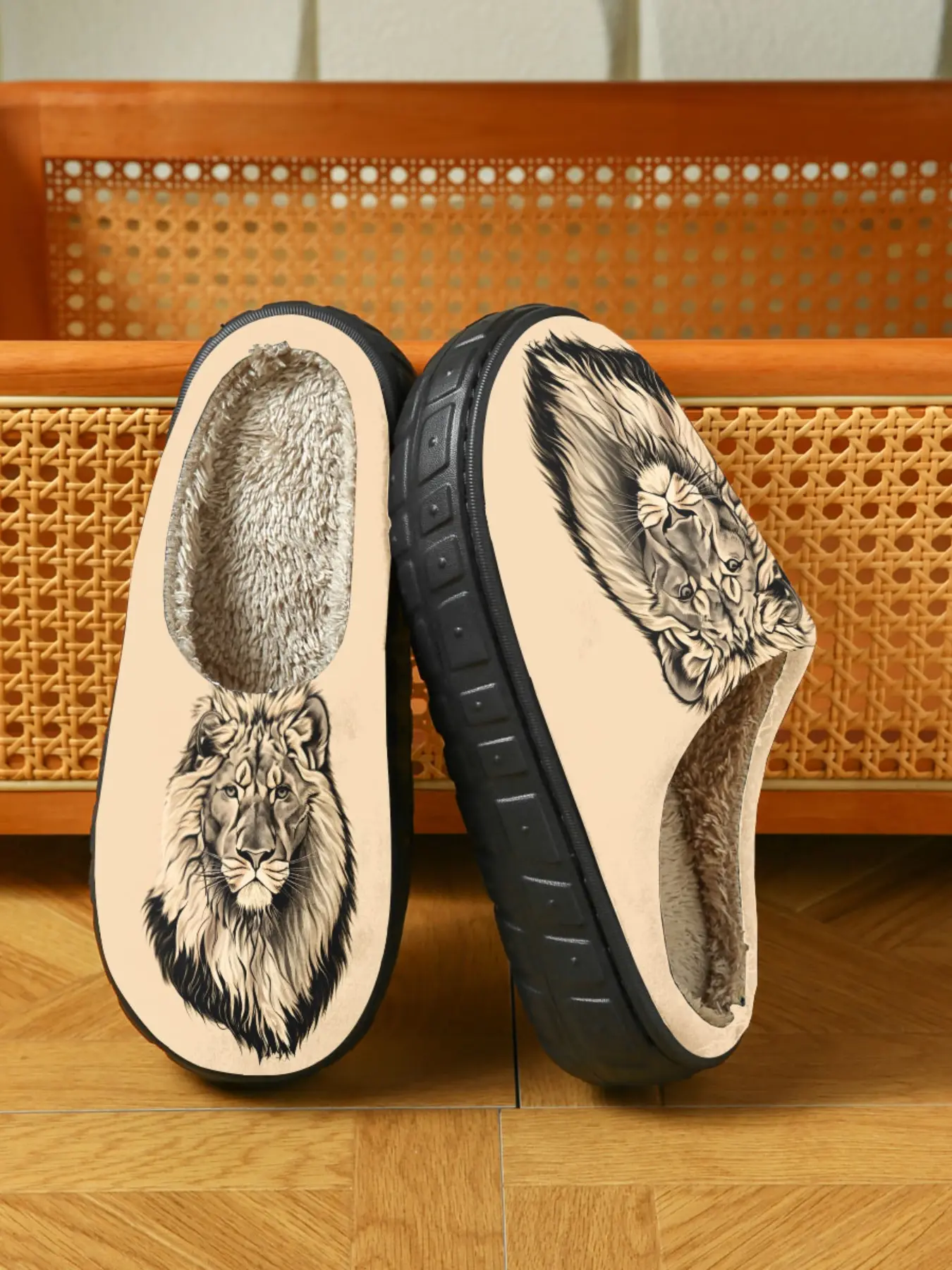 ✨1 Pair Majestic Lion Fuzzy Slippers - Retro Art Style, Plush Lined & Soft Cushioning, Perfect for Animal Enthusiasts & Trendsetters in Winter Home Wear🔥
