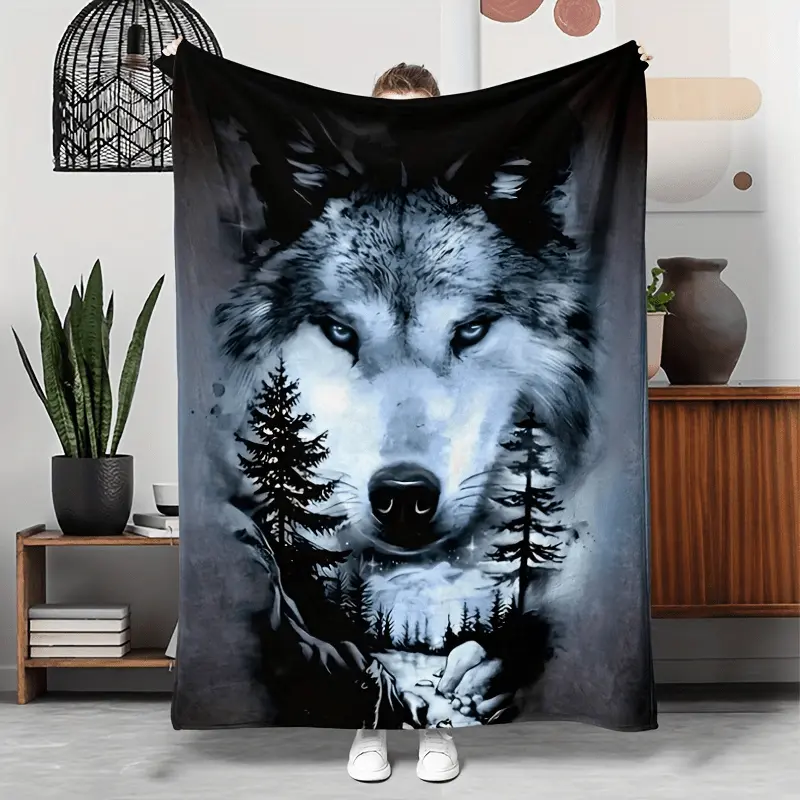 Vintage Wolf Print Flannel Throw Blanket - Cozy Aesthetic, Fluffy, Warm Aesthetic, Hypoallergenic, Tear-Resistant, All-Season Quilted Knit Polyester Bedding, Digital Animal Pattern, Multipurpose for Movie, Television, Sofa - 200-250g Lightweight Fabric