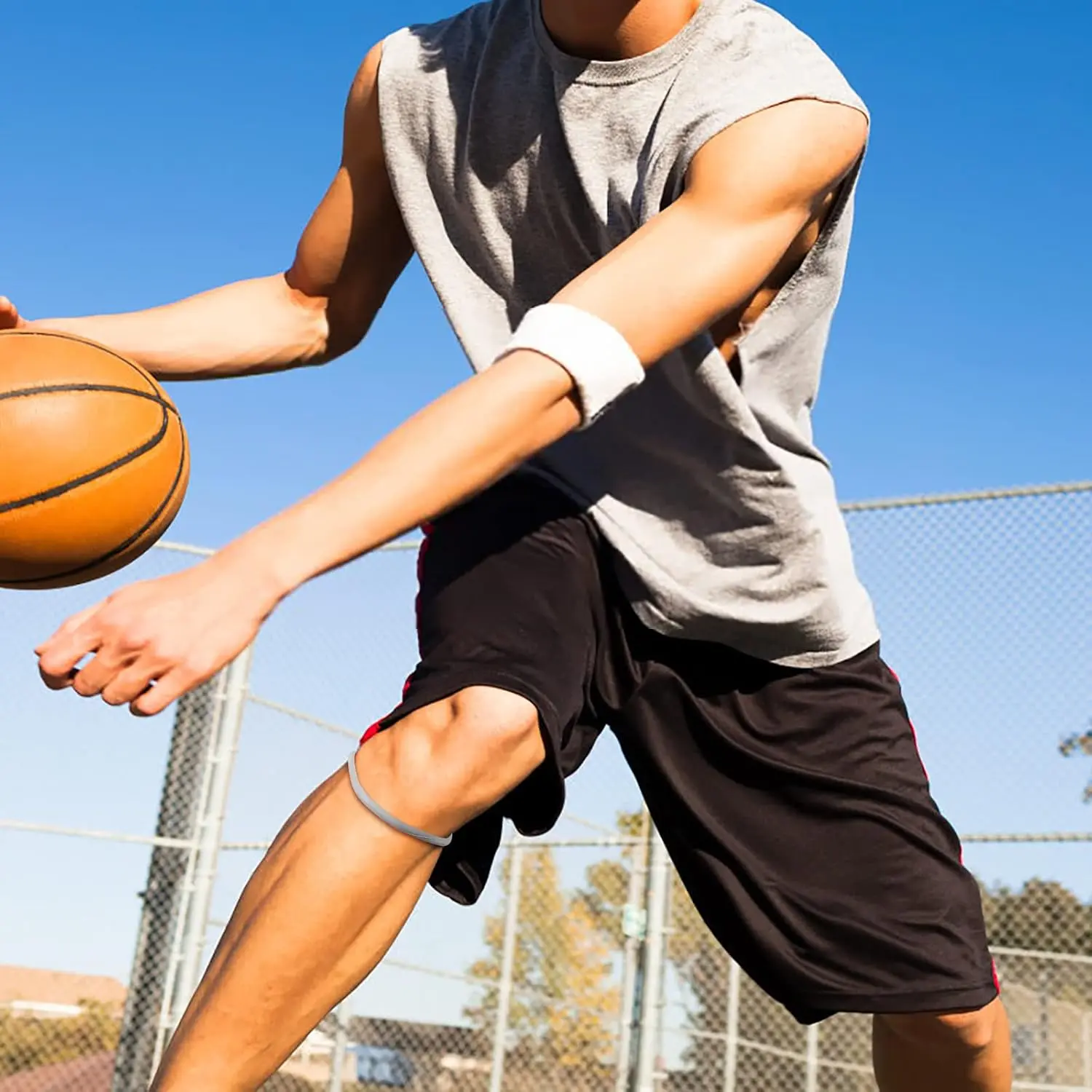 Fine Patella Tendon Knee Strap for Knee Pain Relief, Basketball Patella Tendon Knee Brace, Silicone Band Knee Brace Protection for Working Out
