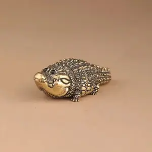 Cute Fat Copper Alligator Statue, Decorative Figurines, Creative Desktop Ornament, Home Decor for Living Room, Bedroom, Office, Bookshelf, Wine Cabinet, Decoration Items