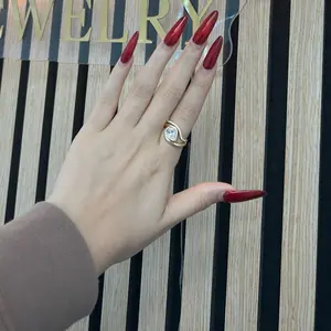 Anillo de piedra clear en plata 925