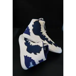 White and Navy Scavengers