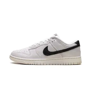 Dunk Low SE WMNS "Team Red" HQ3502 100