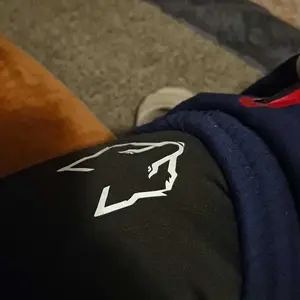 2PCS Men's Thermal Underwear Set – Black Base Layer with Wolf Logo | Warmth Retention, Winter Long Johns for Skiing, Hiking, Outdoor Sportswear for Cold Weather