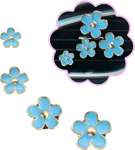 4 count  Air Vent Clips  Air Freshener,Girly   Accessories for Women,4 Sizes Light Blue Daisy Flower  Vent Clips Cute  Decor,Refillable  Diffuser