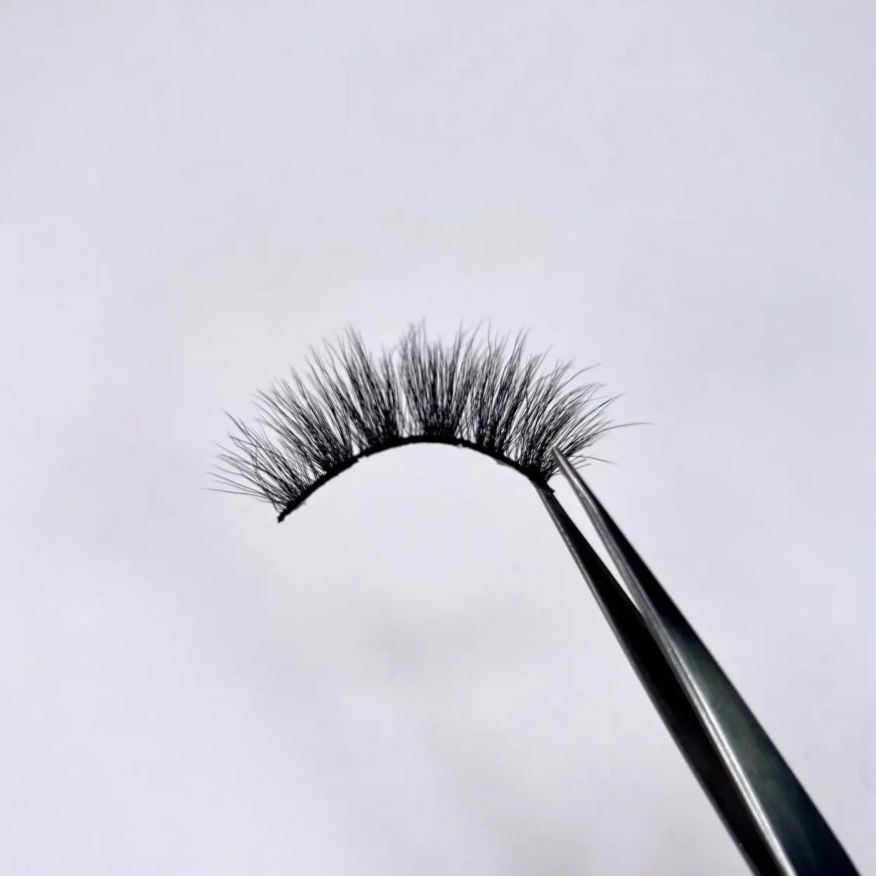 Makeup by Vivi Eyelashes (Style DR04)