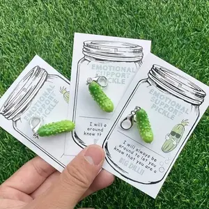 Mini Emotional Pickle Resin Keychain, Novelty Cucumber Pocket Card, DIY Hug Greeting Card, Creative Vegetable Gift, Birthday Fun Gift, Pickle Themed Keychains
