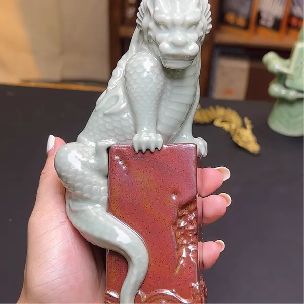 [Quick sale] Porcelain Dragon statue