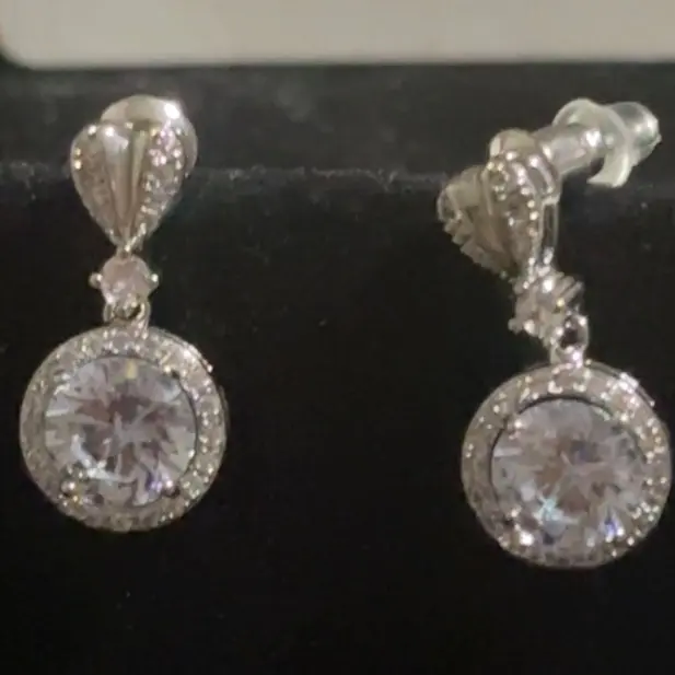 Earring and brazalete