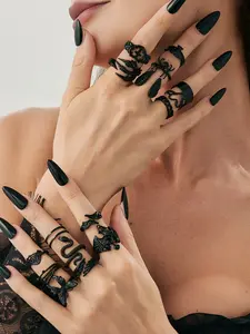 Gothic Snake Vine Heart Ring Set, 16-Piece Gothic Jewelry Series, Animal & Plant Elements, Party Style Valentine's Accessory, Heart Design Ring, Stacking Ring Set