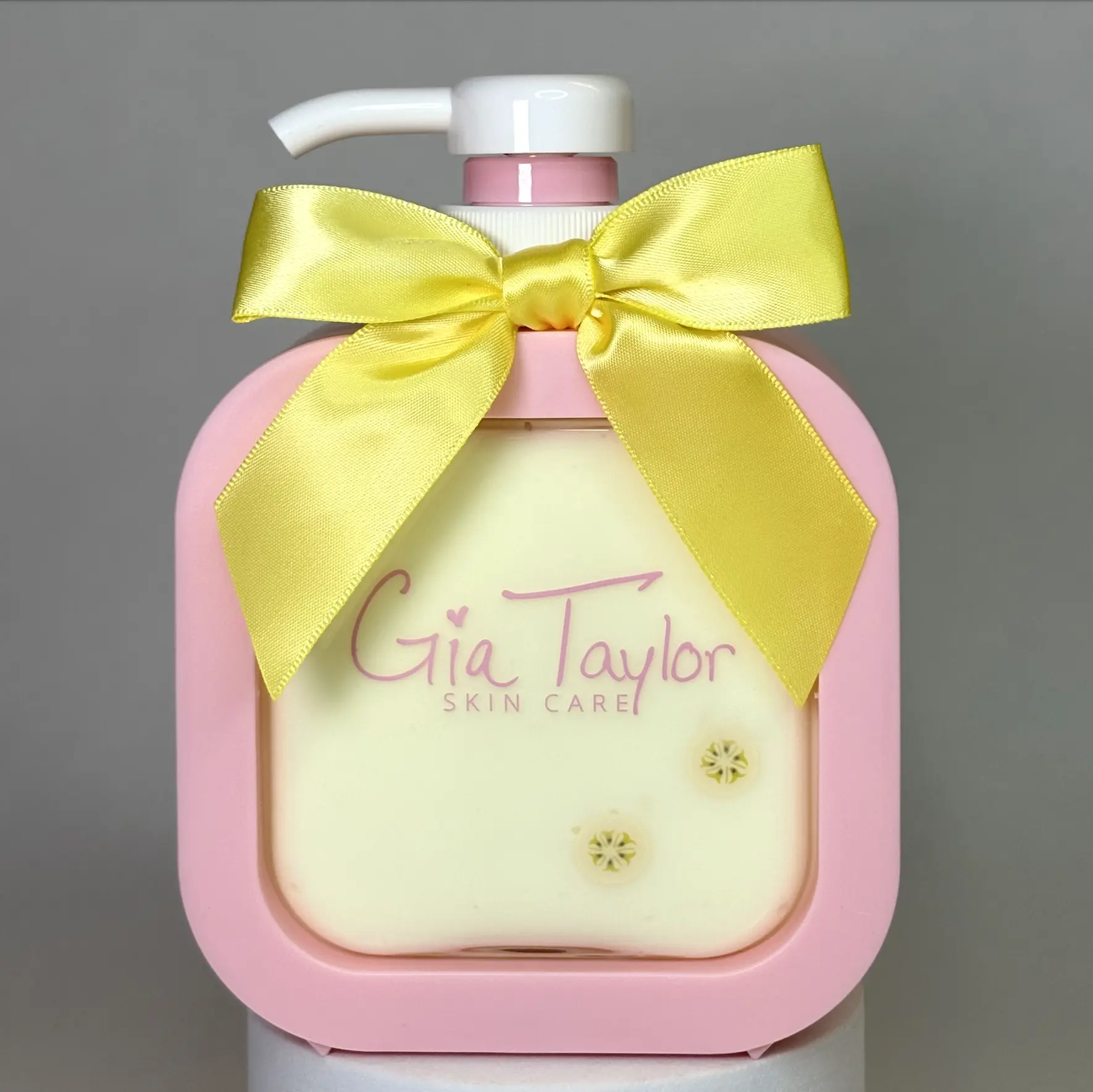Banana Cream Lotion // Thick Formula Creamy and Rich Body and Hand Lotion // Vegan and Cruelty Free // Handmade // Hydrating // Cute Girly Bow