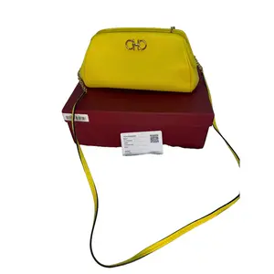 Pre-owned SALVATORE FERRAGAMO Leather Crossbody Bags Vara Bow Yellow Crossbody Bag