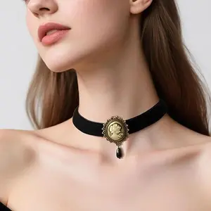 Victorian Black Velvet Lace Choker Gothic Lady Cameo Fashionable Collarbone Chain Necklace for Her Quiet Luxury Trendy It Girl Ins Aesthetic Goth Statement Jewelry Gifts valentines gifts for gf