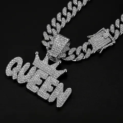 Queen Letter Pendant Necklace, Sparkling Zirconia, CZ Bling, Alloy Chain Jewelry, Decorative Shining Necklace, Street Style Art Culture Accessory, Hip Hop Trendy Personalized Gift Chain, Chunky Chain
