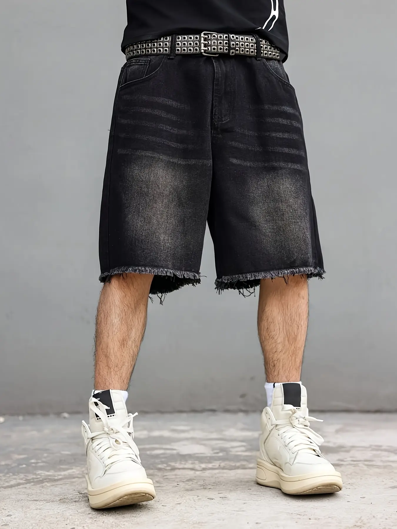 Men's Casual Loose-Fit Straight-Leg Denim Shorts with Cat Bearded Horse Willow Design - Knee-Length Distressed Details, Functional Pockets & Solid Color for Summer Comfort, Everyday Denim Shorts, Rustic Style Shorts, comfy jean shorts Trouser