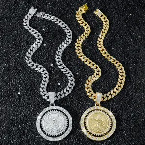 Men's full-diamond chain hip-hop style personalized rotating angel pendant necklace, an affordable and fashionable gold-plated necklace, with multi-angle reflective luster, suitable as a gift for fashion enthusiasts. Plush Hanging Keychain Pendant eagle