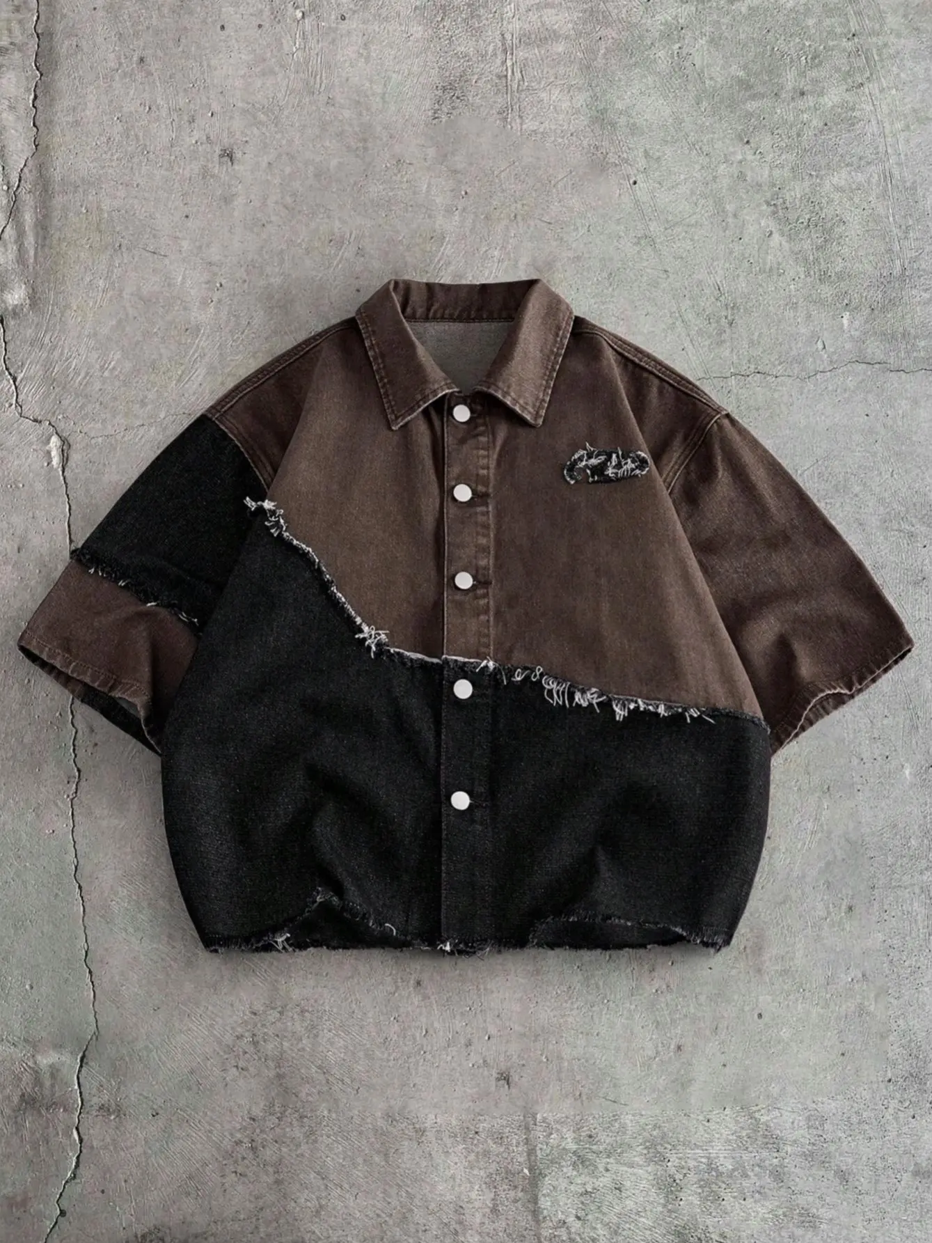 Men's High Cotton Brown Black Color Block Patchwork Cropped Denim Shirt, Raw Frayed Edge Small Chest Embroidered Logo Button Down Collared Top, Loose Boxy Fit Grunge Hip Hop Streetwear Short Sleeve Shacket for Summer Street Outfits