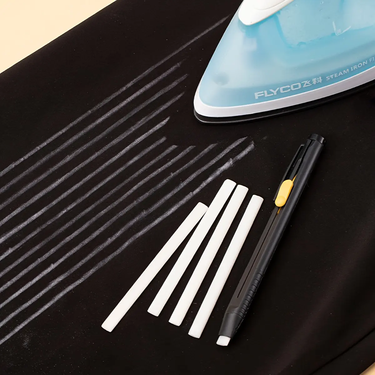 Clothing Fabric Invisible Chalk Pen + 5 Refills, High Temperature Auto Disappearing, Sewing Marking Line, Tailoring Tool, Sewing Tools, Sewing Kit, Sewing Supplies