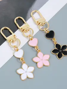 Simple Cute Girl Heart Small Flower Pendant Bag Charm, Women's Peach Heart Hanging Decoration, Floral Pattern Gift Accessory